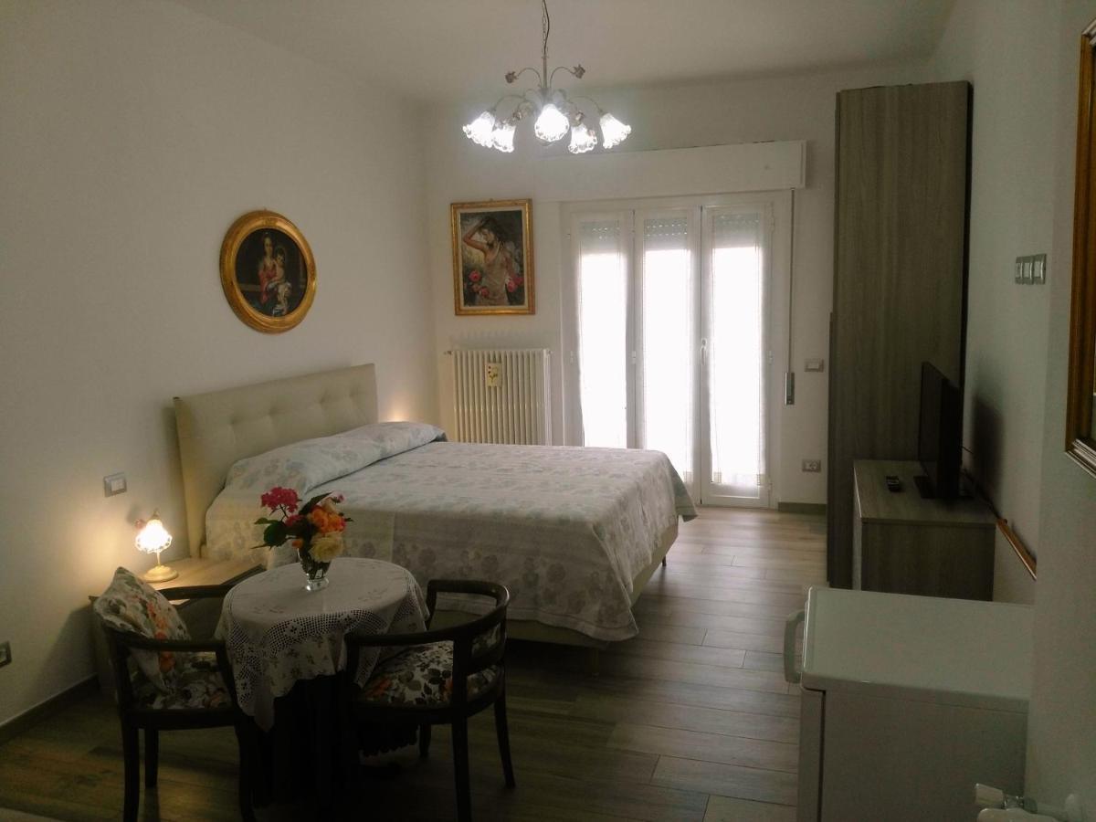 B&B Sweet Dreams Diano Marina Kültér fotó